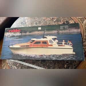 Robbe St. Tropez popular vintage radio-controlled (RC) cabin cruiser boat kit